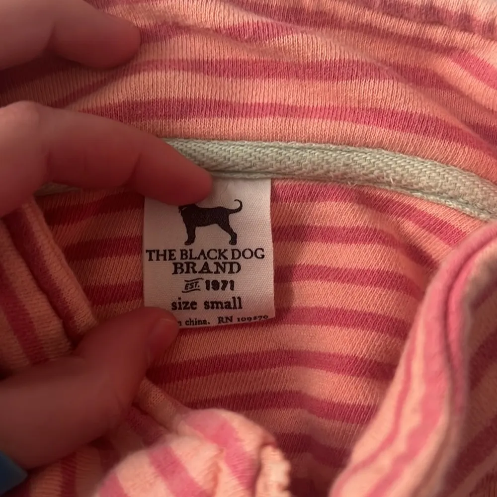 Black Dog Half Zip - women's size small - Image 3