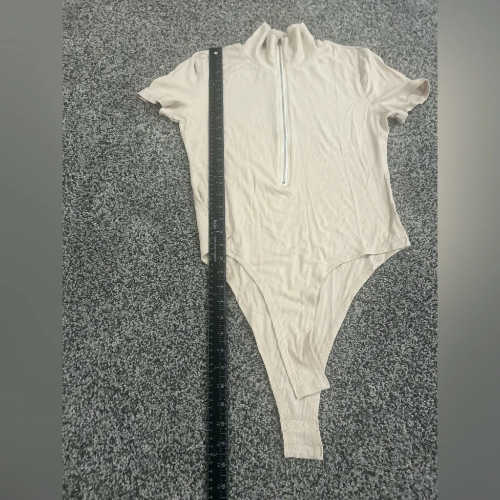 Blooming Jelly Beige Ribbed Zip-Up Bodysuit Size Large NWT - Image 3