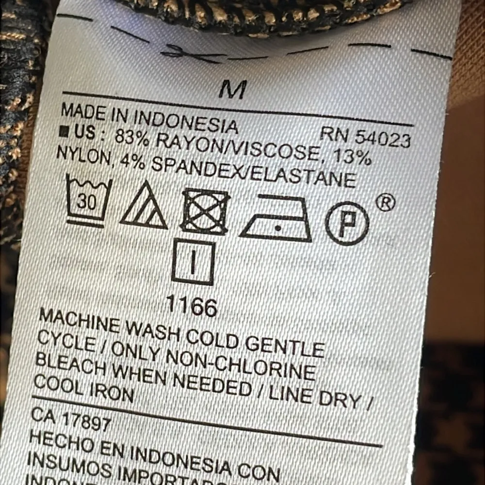 Old Navy Stevie High Rise Skinny  Pants in Gold Houndstooth - Image 5