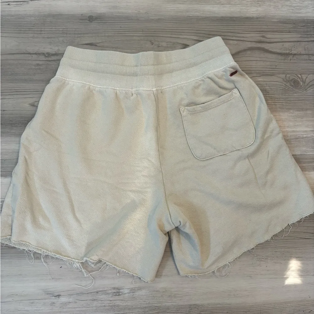 philanthropy XS NWOT Cocoa Casual Walking Shorts, distressed,adjustable waist Tan - Image 2