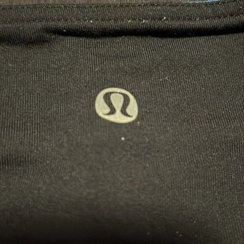 leggings in black. Medium used condition. - Image 2