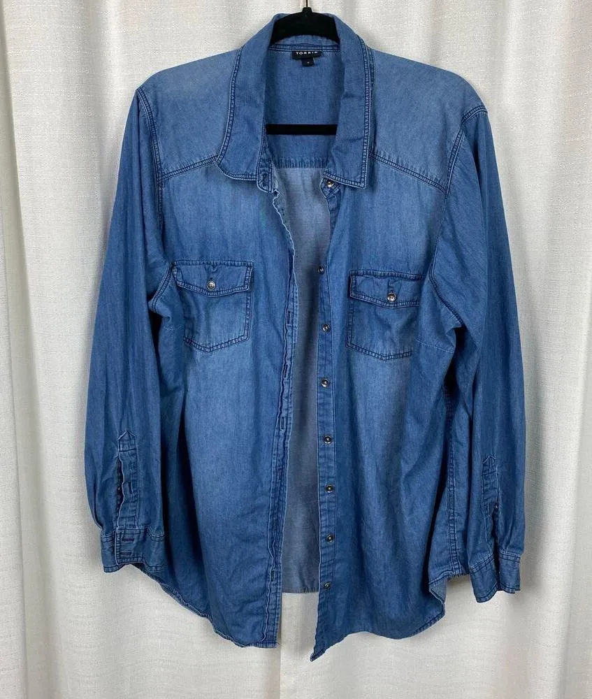 Torrid Denim Blue Button Up Shirt Sz.3 - Image 5