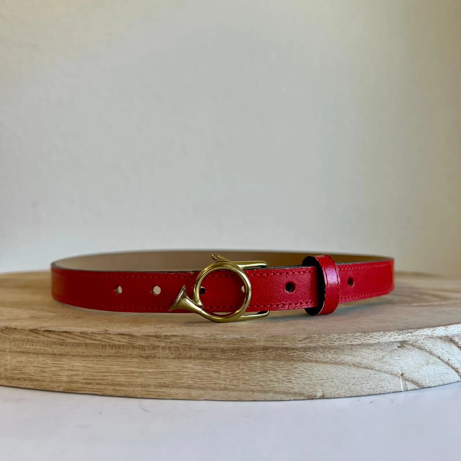 Vintage 90s Red Vegan Leather Gold Horn Buckle Belt Size XS - Image 9