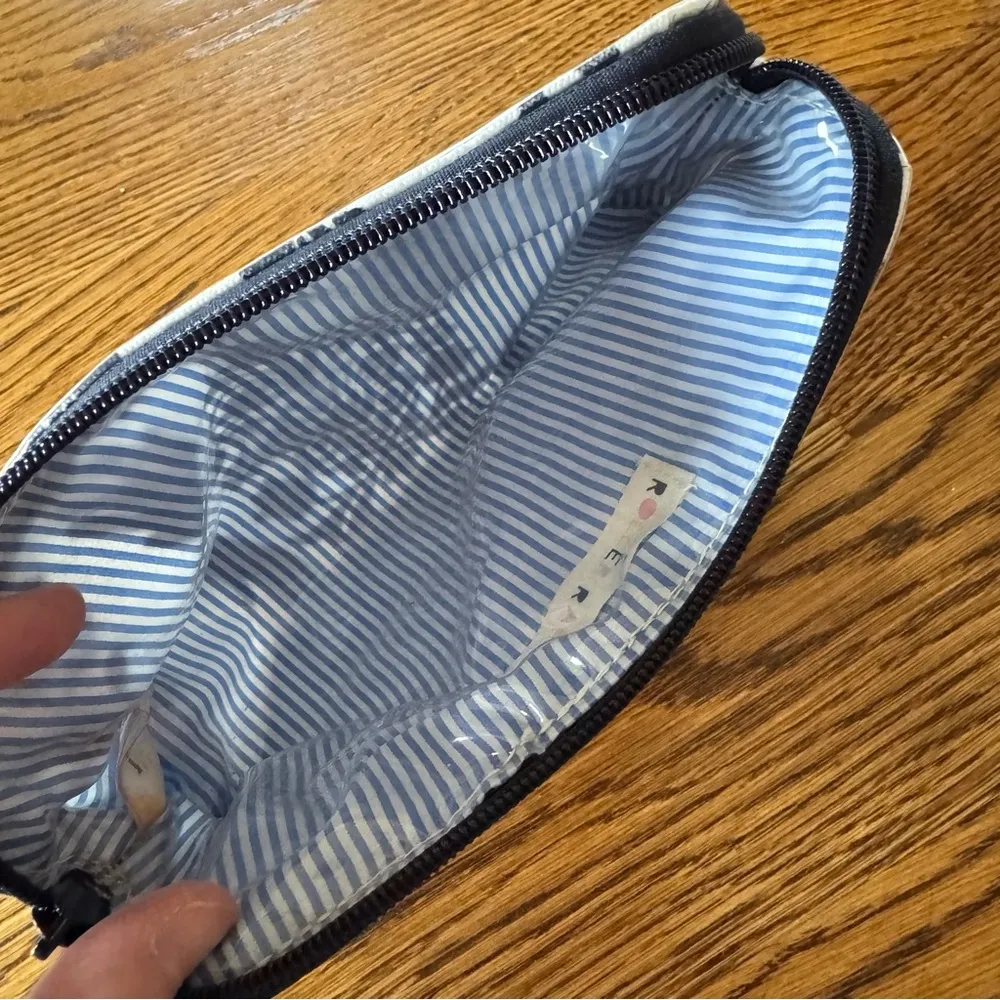 Roller Rabbit Floral Black and Gray Toiletry Pouch - Image 3