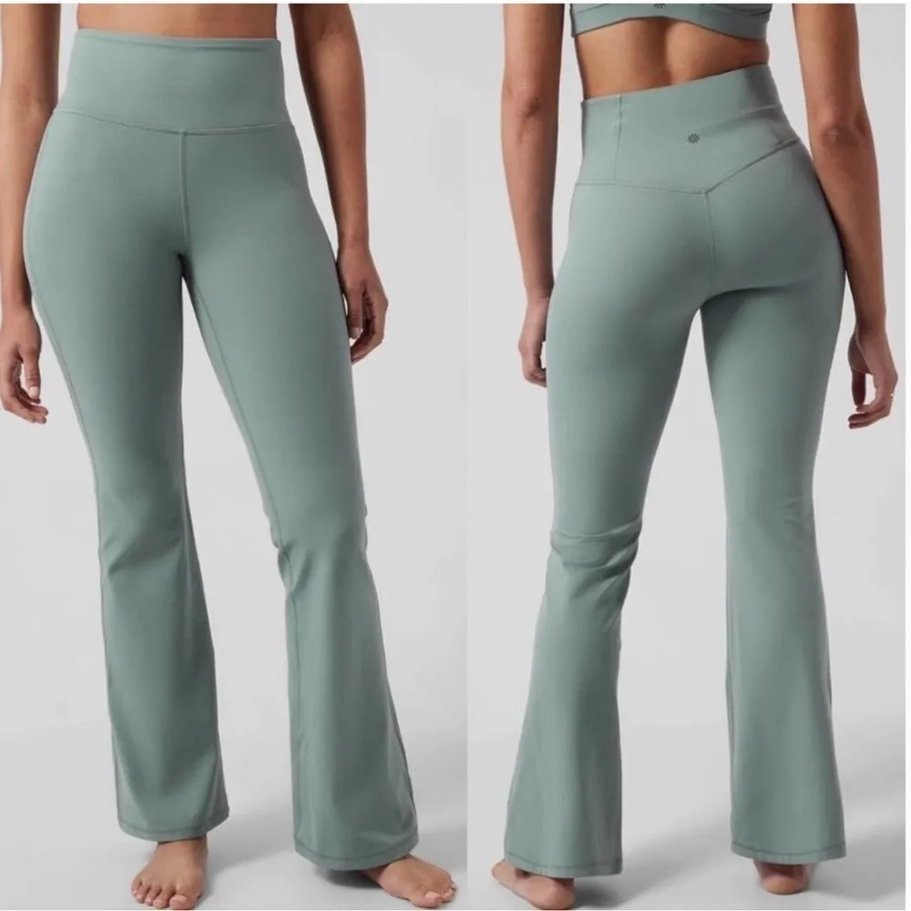 Athleta Elation Flare Pant 981683 - Minimalistic Grey Yoga Stretch Size Medium - Image 2