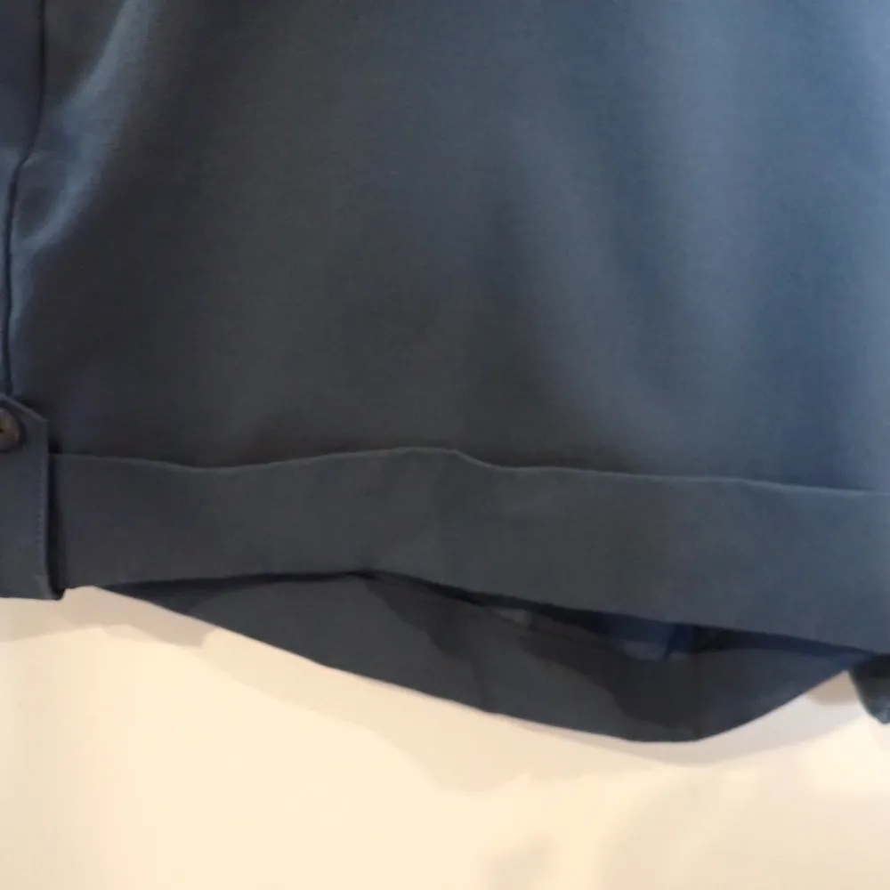 Adidas Women's Go-To Primegreen Golf Shorts in Navy Blue size L 5.5" inseam - Image 4