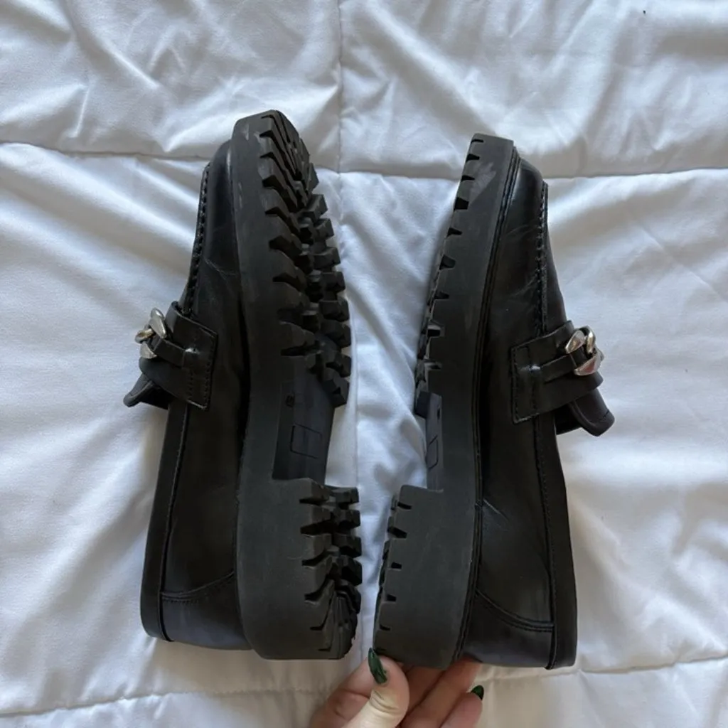 IRIS &INK Womens Chunky Chain Grunge Punk Preppy Casual Edgy Loafers 40 Black Size 8.5 - Image 5