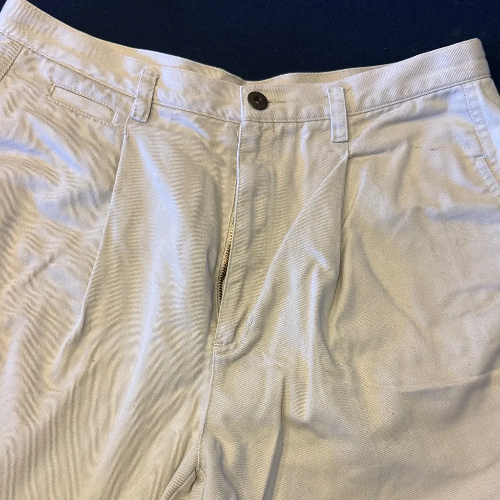 Liz Claiborne  Beige Women's Bermudas / DG82 - Image 2