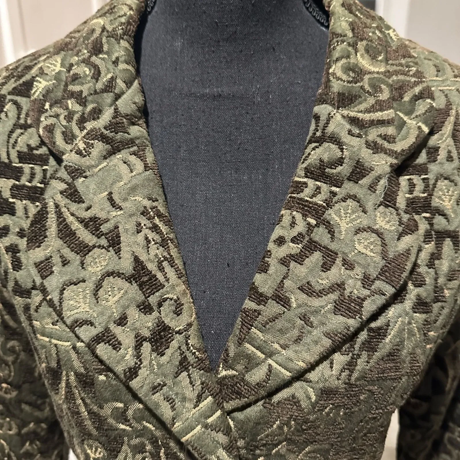 Beluva San Francisco Green Textured Cropped Jacket – Size S - Image 9