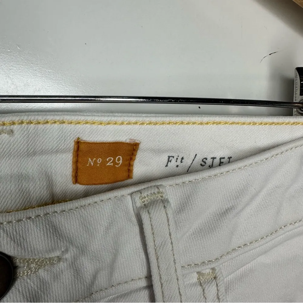 Pilcro and the Letterpress Anthropologie White Stet Cropped Jeans Size 29 - Image 4