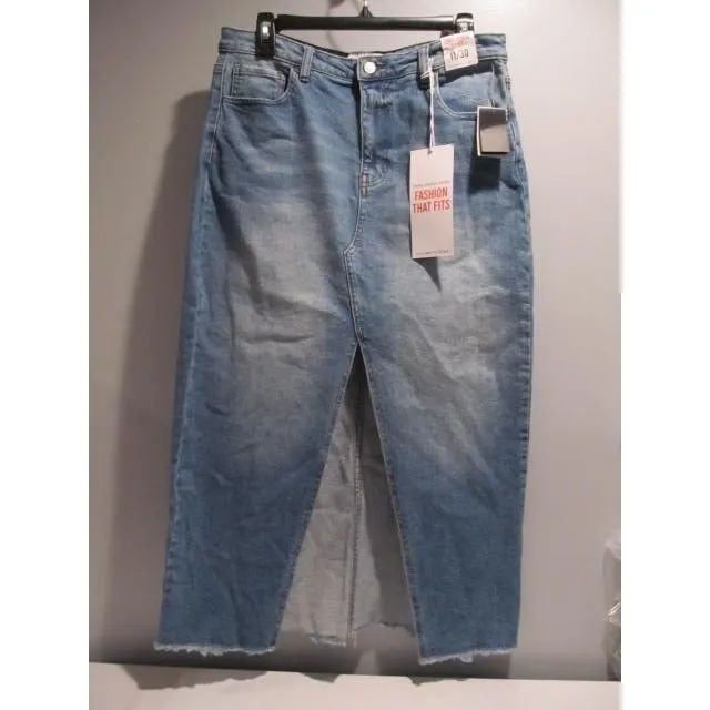 Celebrity Pink Juniors Midi Denim Skirt 11/30 Front Slit Frayed Hem New - Image 3
