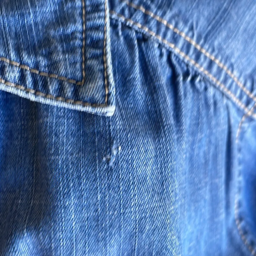 Pendleton  Blue Denim Button Down Shirt - Image 7