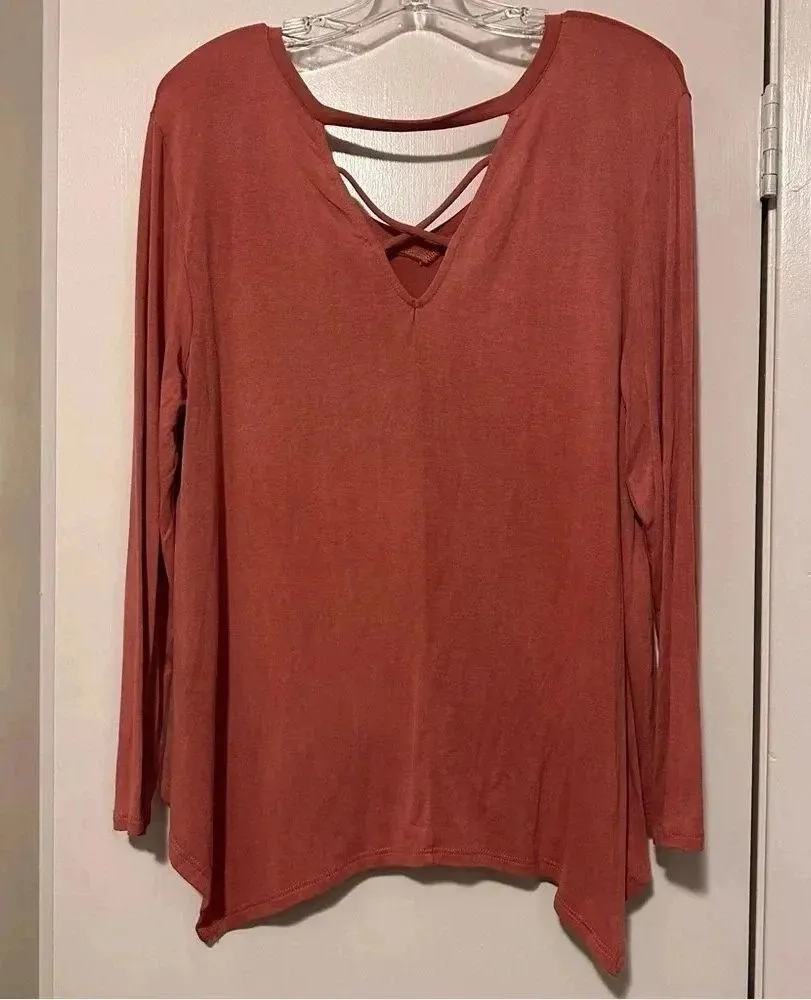 NWT Entro long sleeve vneck top blush size M - Image 3