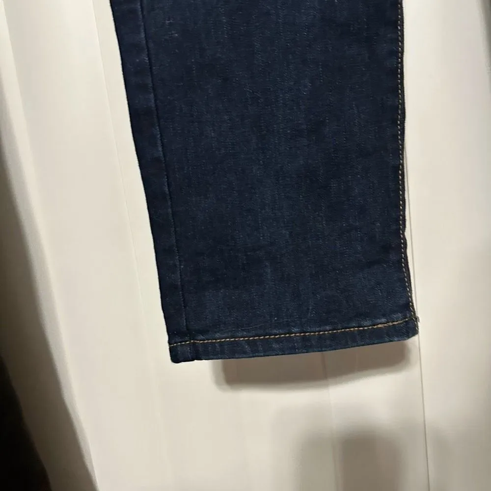 Time and True Straight Dark blue wash denim jeans 65% Cotton, 28% Polyester, 4% Size 8 - Image 3