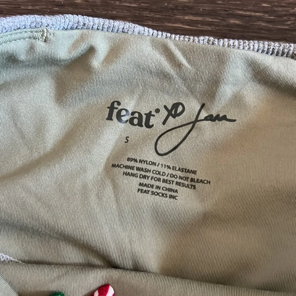 Gray work out leggings - Image 3