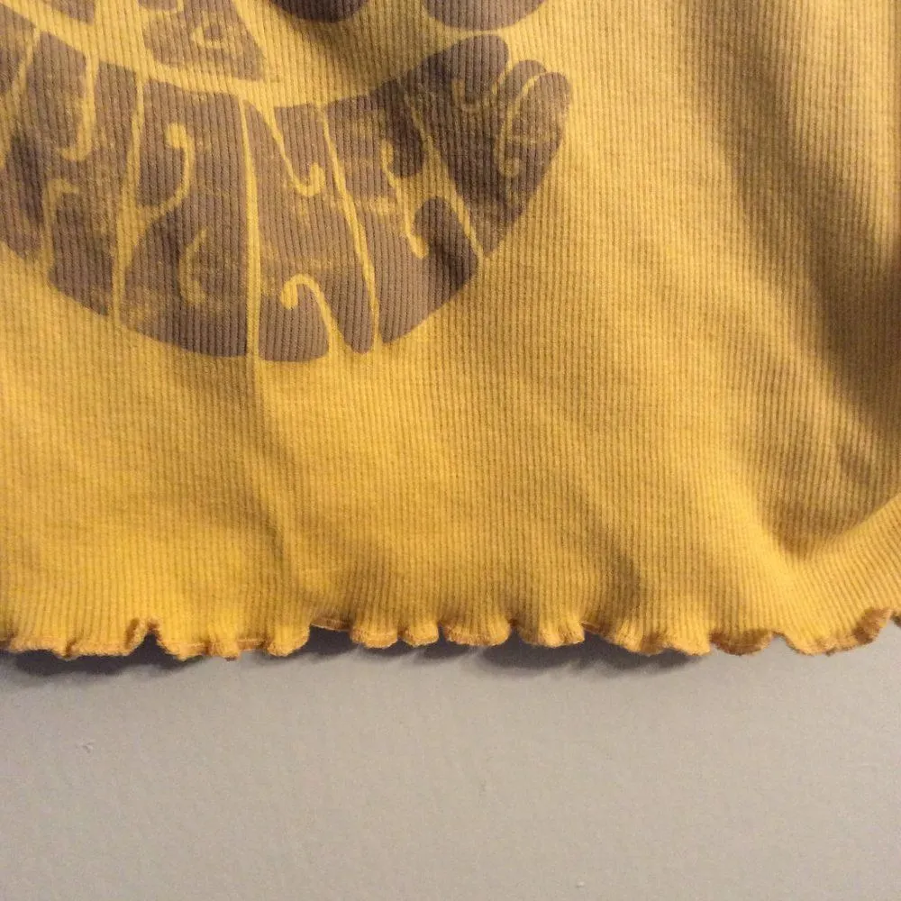 Give Peace A Chance crop top shirt retro look stretch Medium short sleeve - Image 4