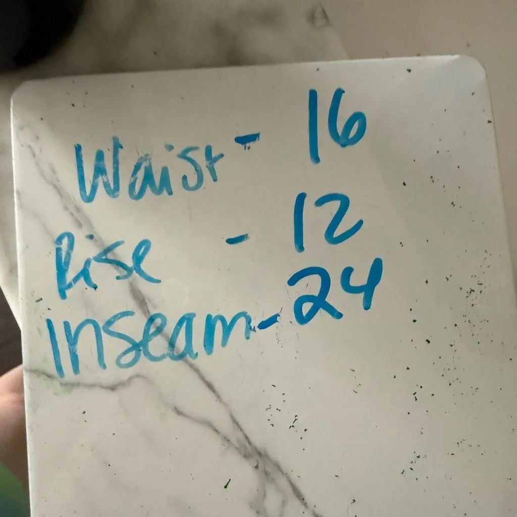 Old Navy Women’s Large Maroon Playa Taper Pants - Image 4