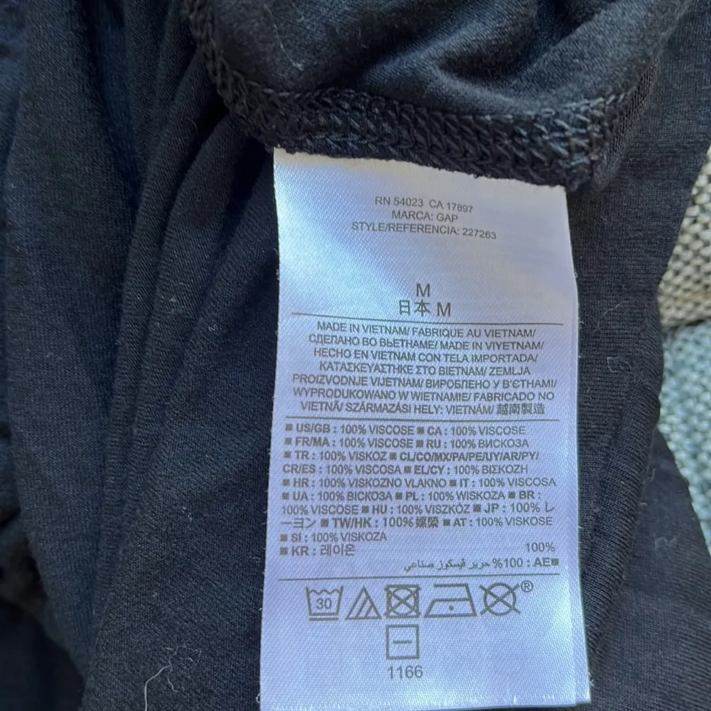 Gap Maxi black dress - Image 6