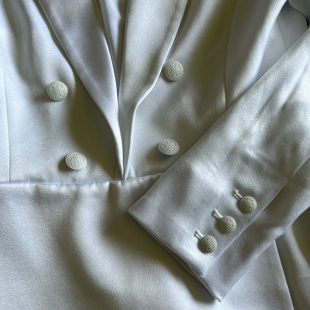 ALICE + OLIVIA Myra Notch Lapel Blazer Romper, size 4, $550 - Image 10