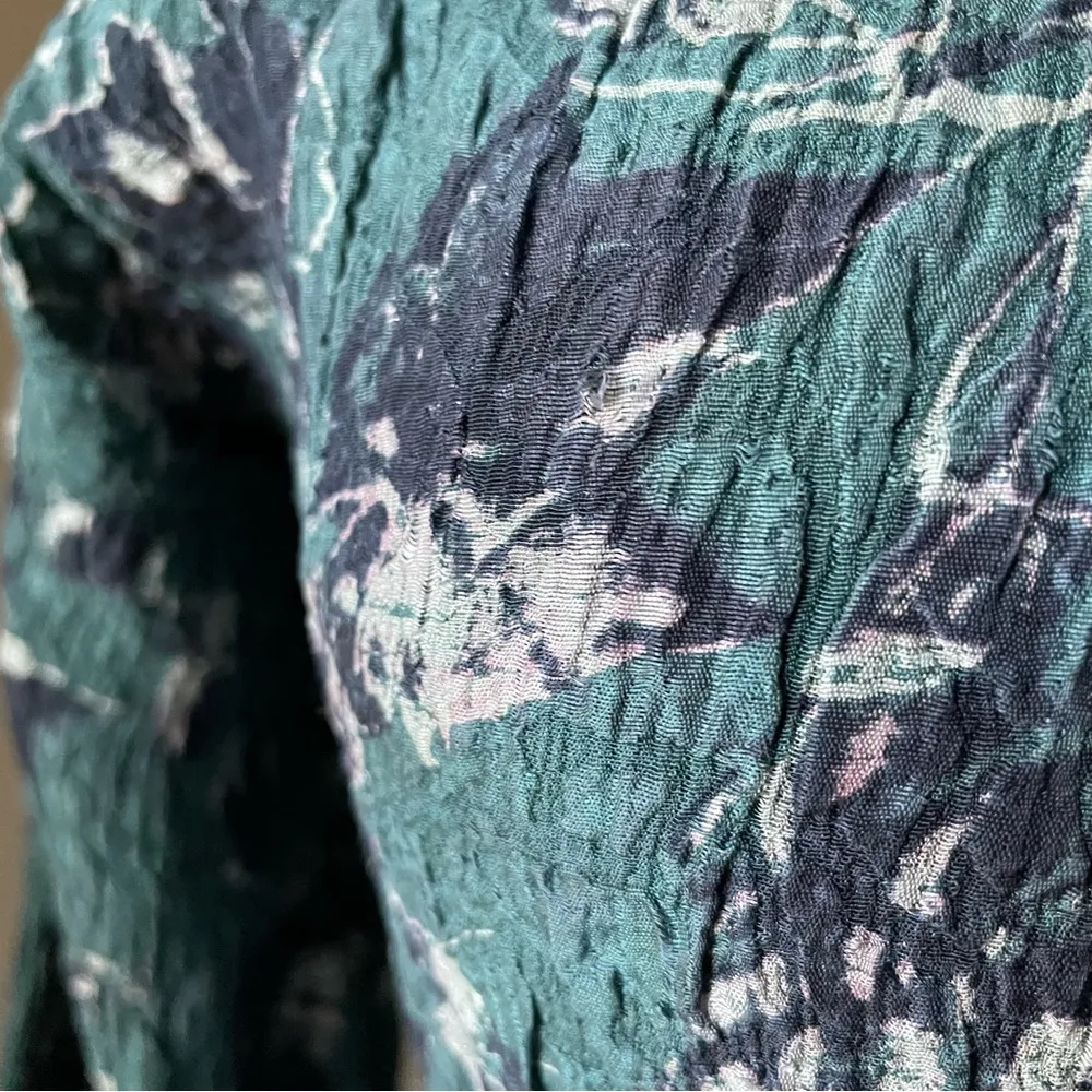 Vintage 1990s floral crinkle silk blouse - Image 10