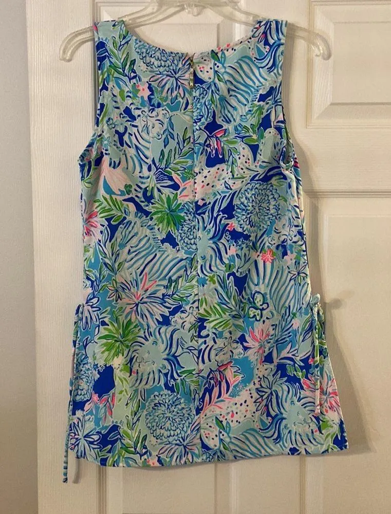 Lilly Pulitzer Shirt size S excellent condition length 28” bust 30” - Image 4