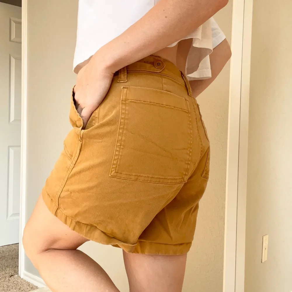 Lucky Brand Khaki Relaxed Shorts - Image 3
