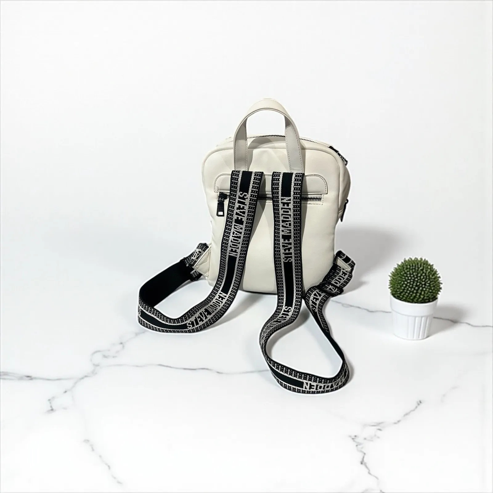 Steve Madden  Backpack Purse Embossed‎ Logo White Adjustable Straps - Image 4