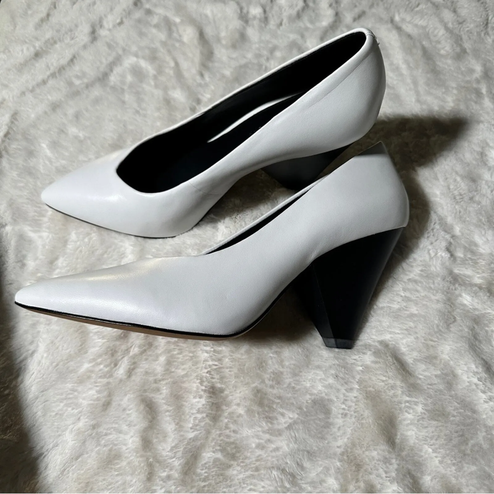 Rebecca Minkoff Size 8 Zuria White Leather Black Heel Neutral Classic Heritage - Image 6