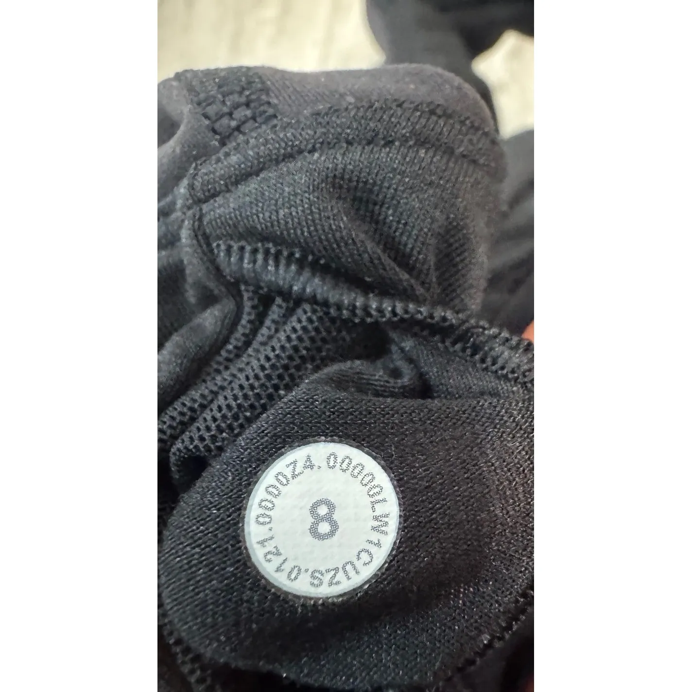 Lululemon Everlux and Mesh Cropped Tank.  Top Size 8 - Image 7