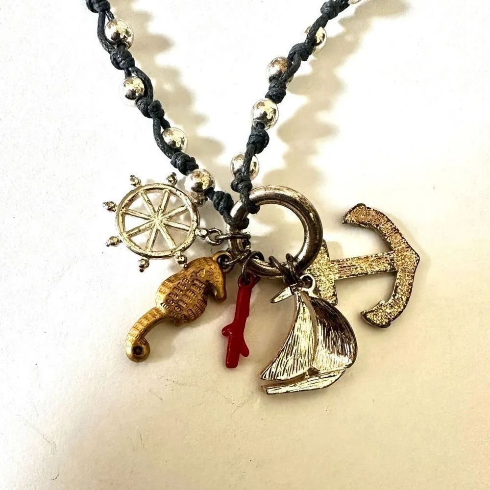 Avon vintage nautical charm Necklace - Image 9