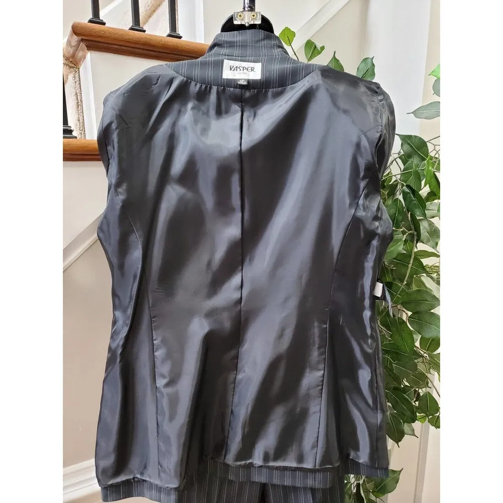 Kasper Women Black Polyester Single Breasted Blazer & Pant 2 Pc's Suit Size 10P - Image 10