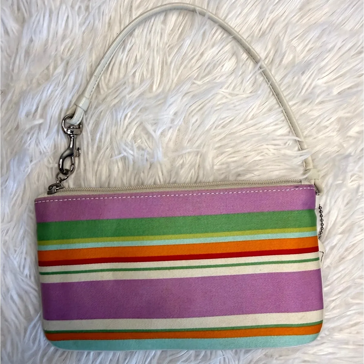 y2k COACH Hampton Stripped Wristlet - Image 2