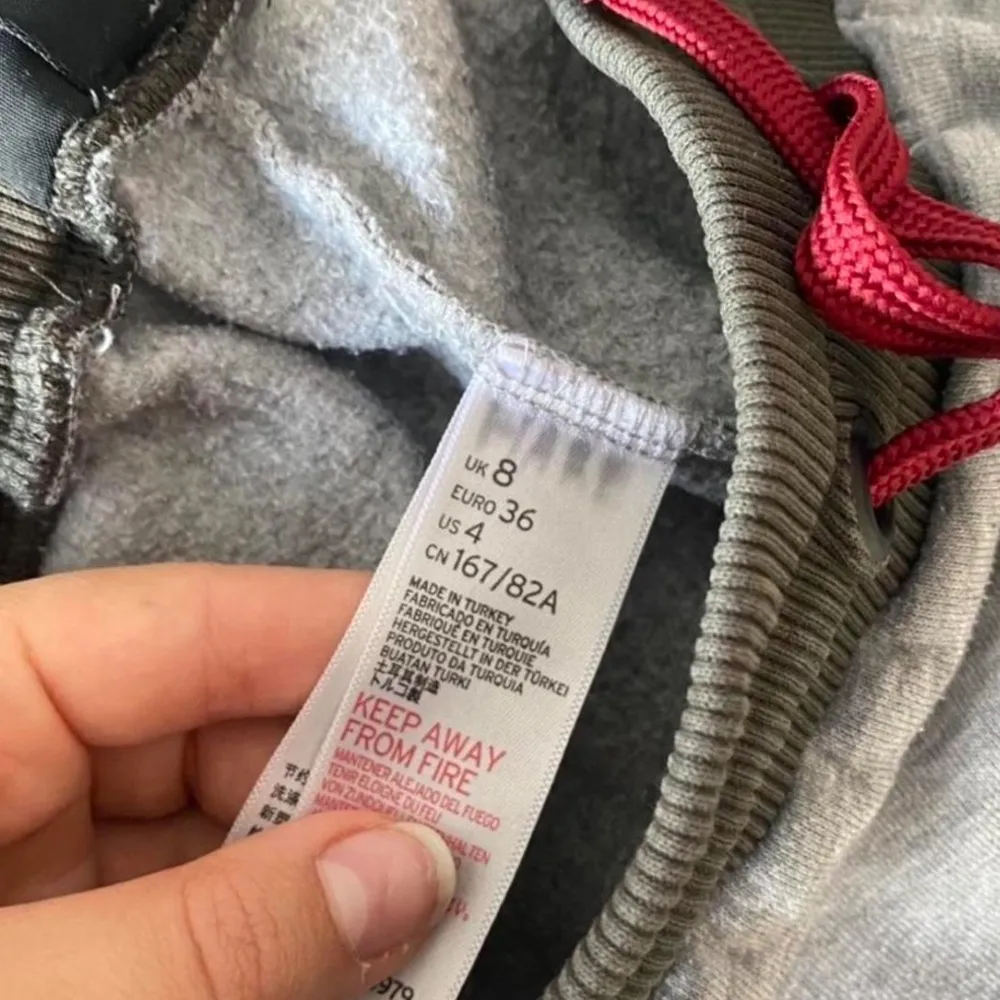 Grey topshop sweatpants - Image 4