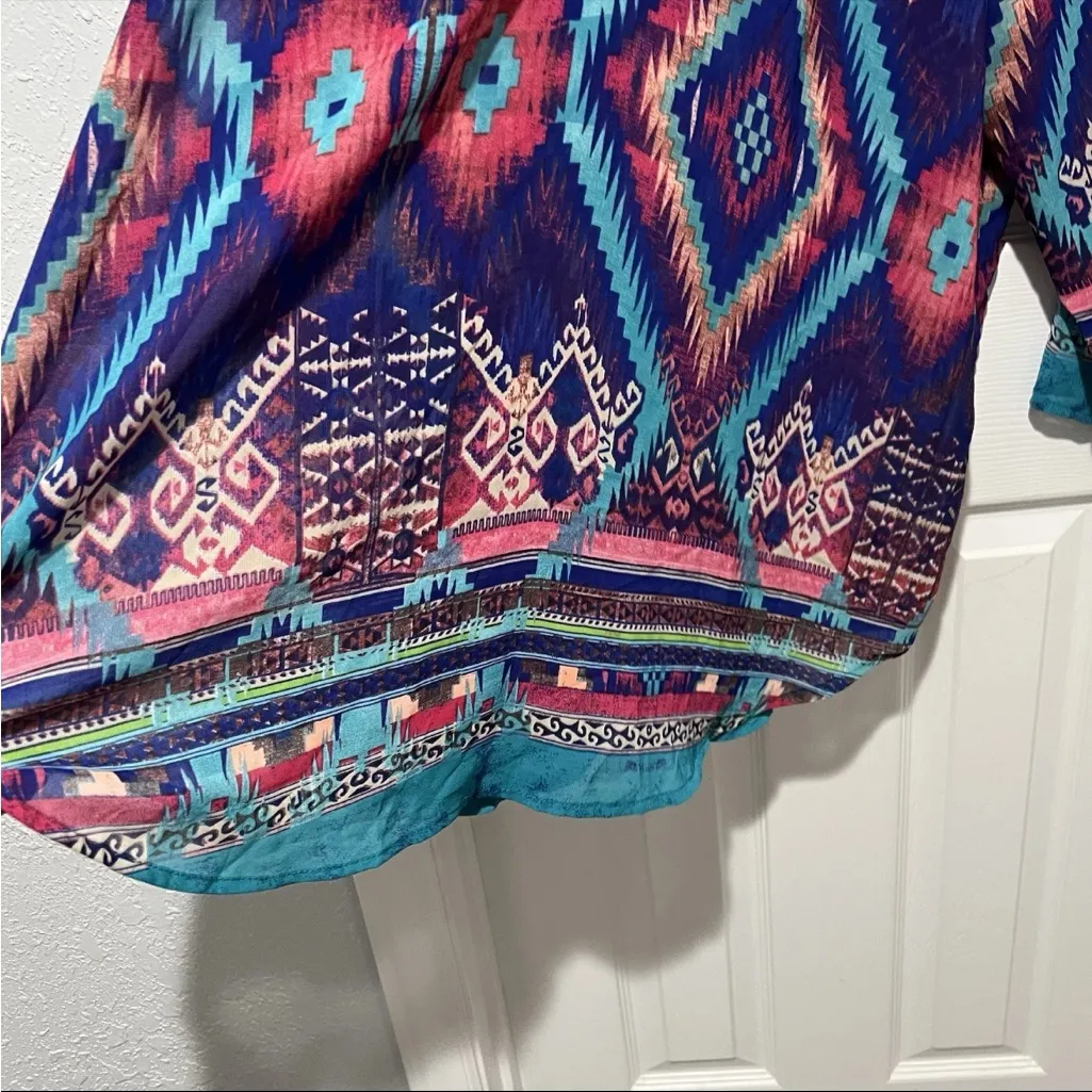 Urban Mangoz V Neck Sheer Tunic Roll Tab Sleeve Boho Festival Womens 1X Aztec Blue - Image 5