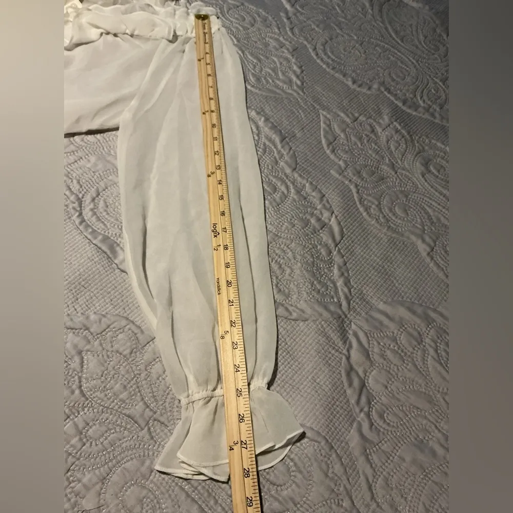 Peter Nygard White Ruffled Long Sleeve SunBlouse - Image 8