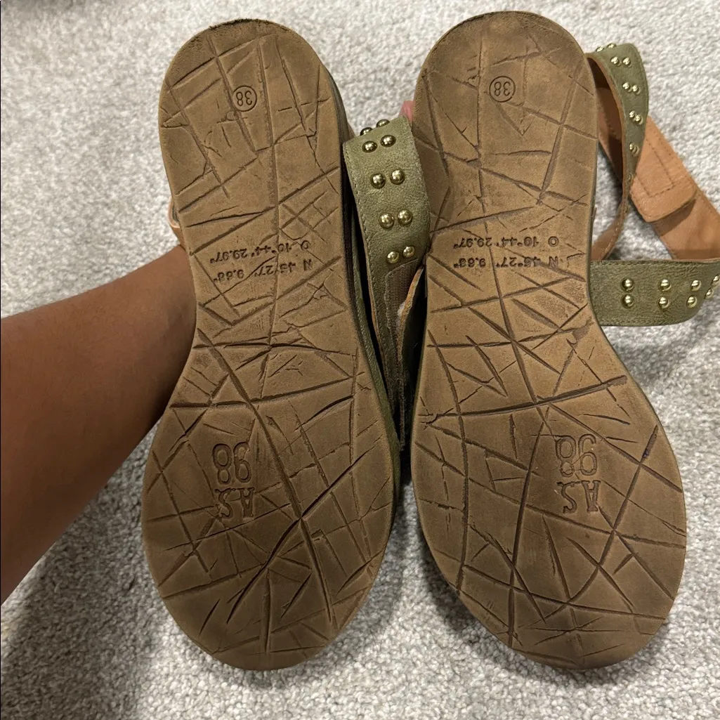 A.S.98 Shiloh Studded Wedge Sandal Size 38 Green - Image 7