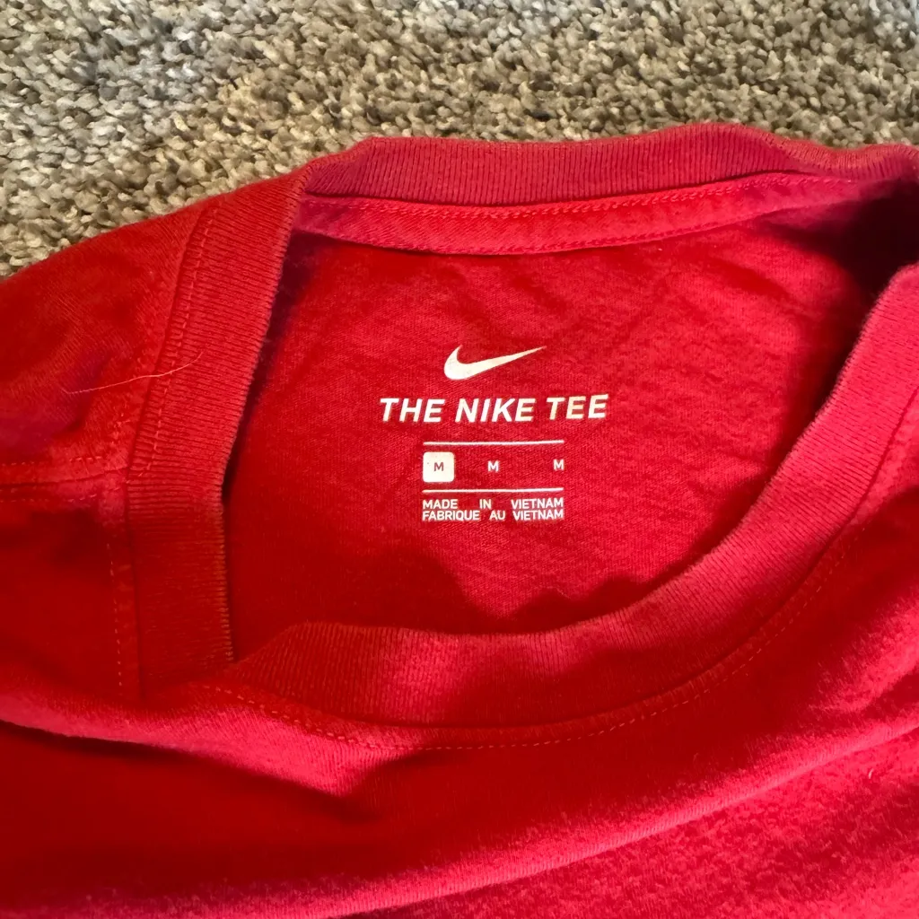 Nike Vibrant Red Tee with White Logo - Image 4