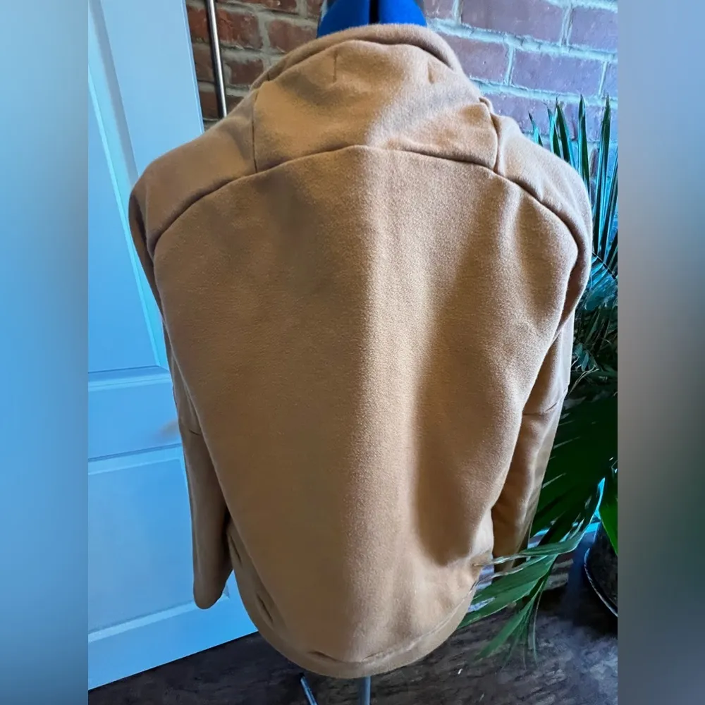 Made in USA! Deso Camel Pull Over Size L - Image 6