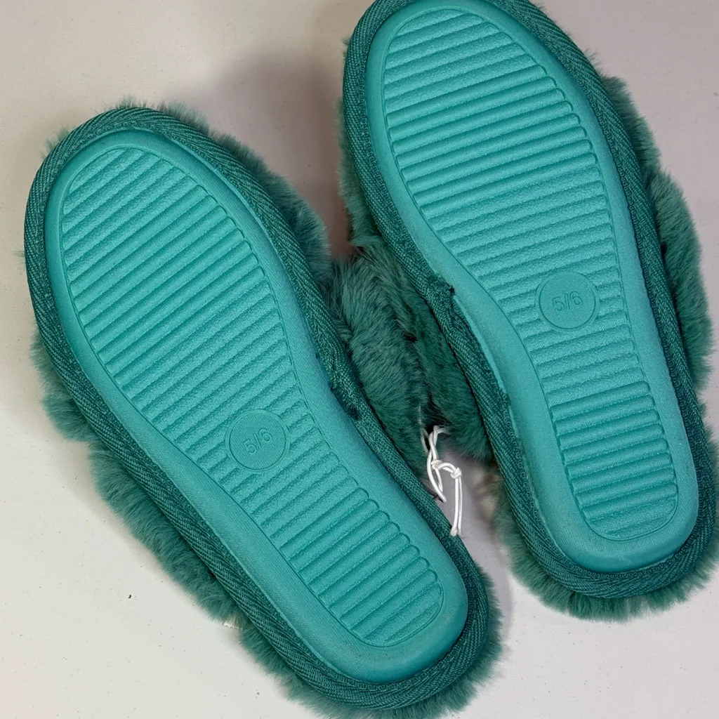 STARS ABOVE Faux Fur Slipper Slides with Criss Cross Straps Green/Paris-S (5/6) - Image 4
