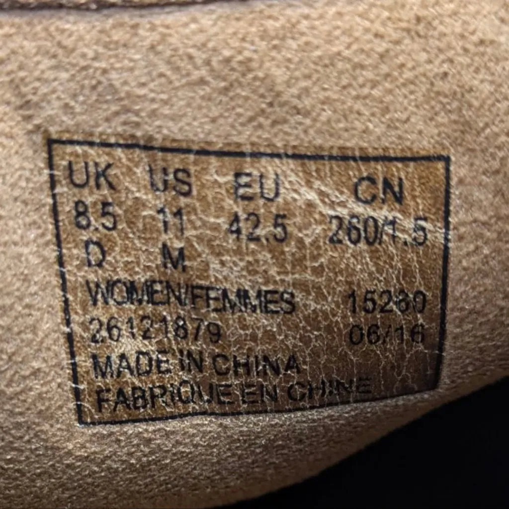 Clarks Ledella Booties EUC Size 11M     S3774 - Image 11