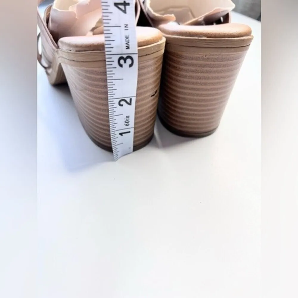 Women's White Mountain women’s heels brown size 8. - Image 4