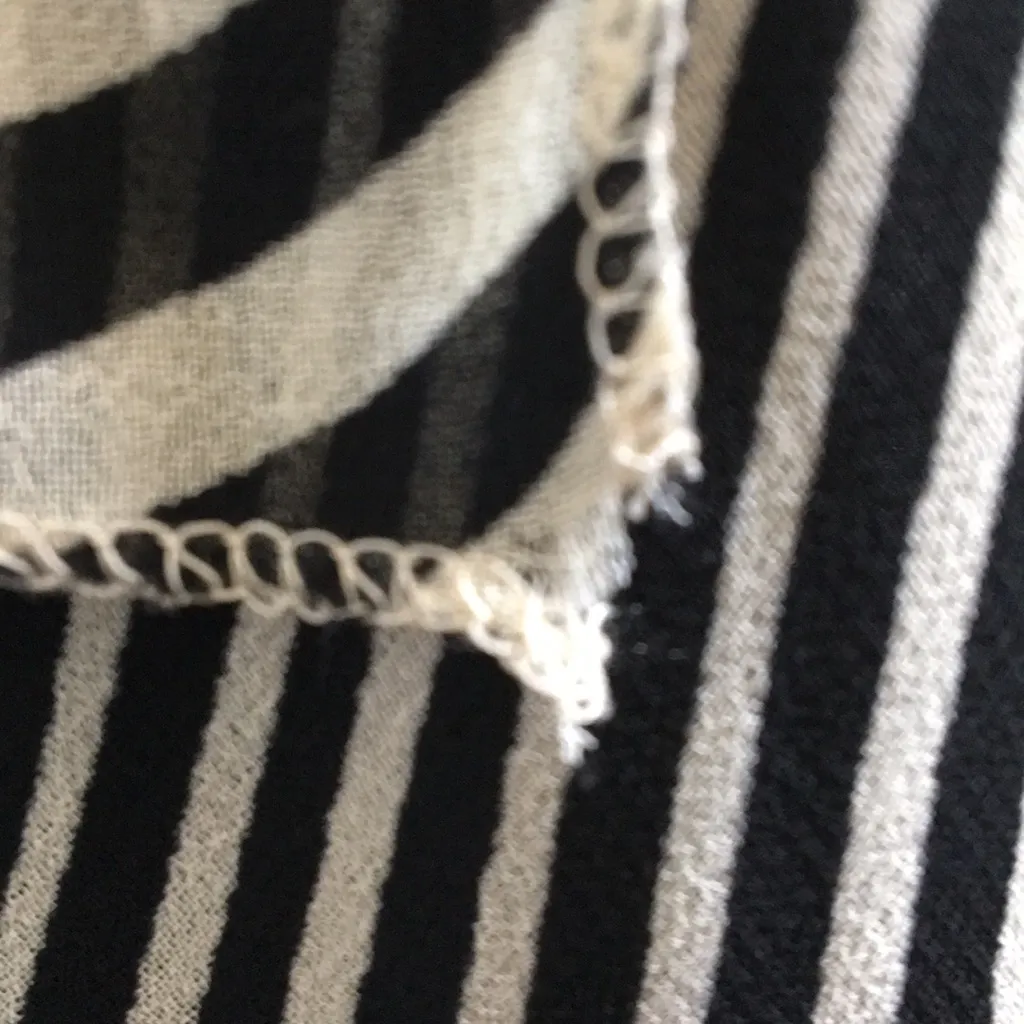 FINAL MARKDOWN Ladies’ Fashion Web Coverup (OS) Size undefined - Image 7