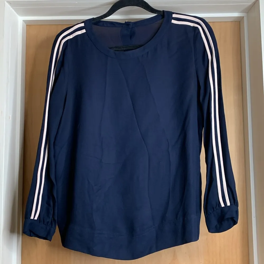 J.Crew  Top,Size M - Image 2