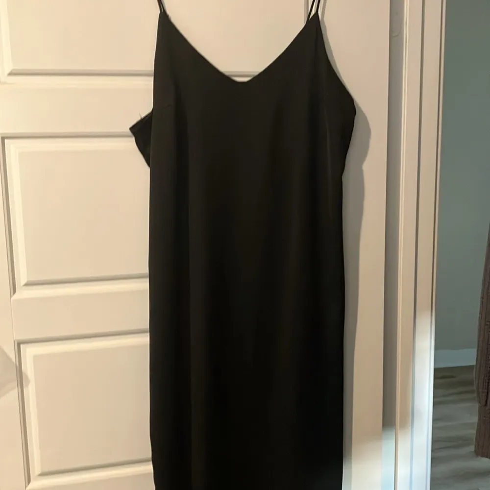 Mossimo satin maxi adjustable straps side splits dress Black Size undefined - Image 5