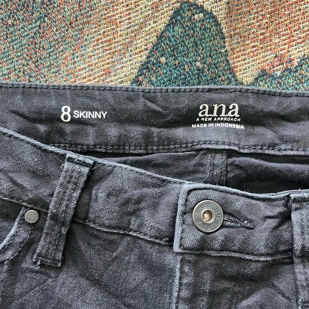 a.n.a. A New Approach Faded Black Mid Rise Skinny Jeans Women’s 8 Stretch Denim - Image 14