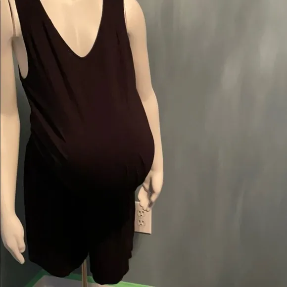 Liz Lange Maternity Black Romper size large - Image 2