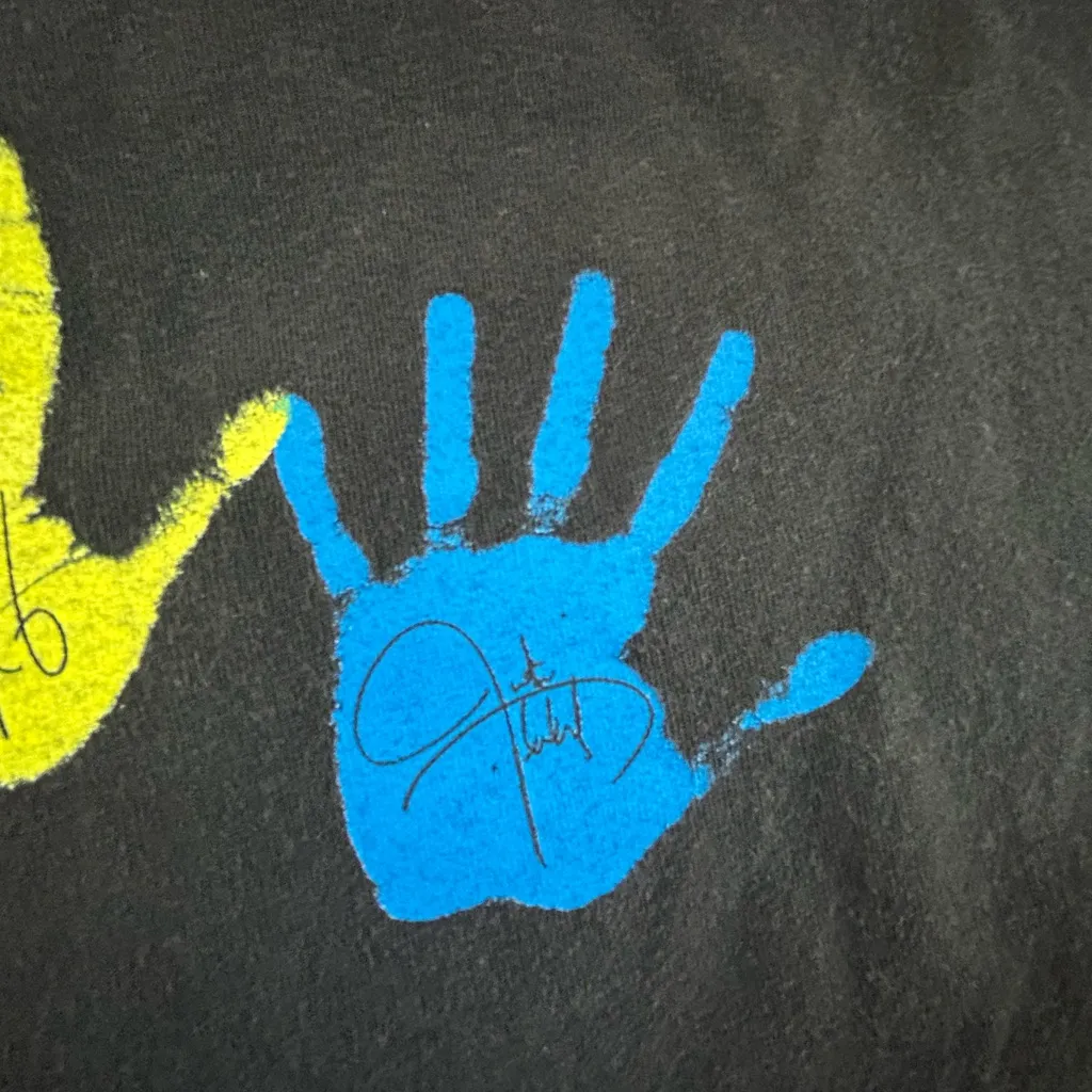 Vintage NSYNC Planet Hollywood Y2K collaboration handprint t - Image 7