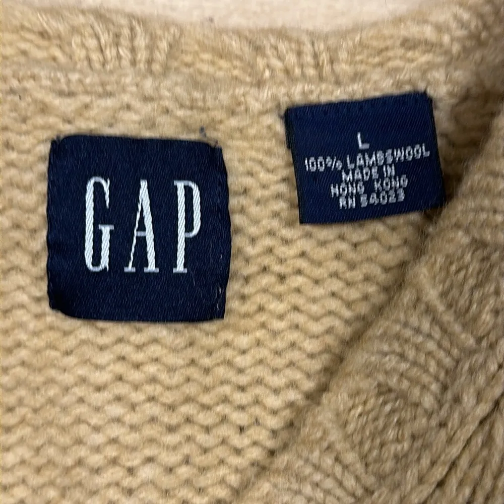 Gap  Vintage Sweater Sz L - Image 2