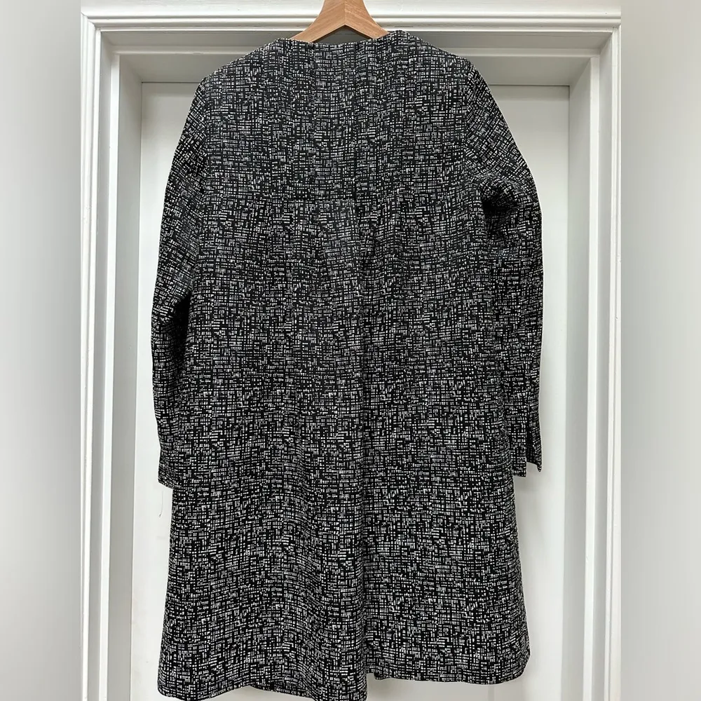 Doncaster trench coat size 6 EUC - Image 6