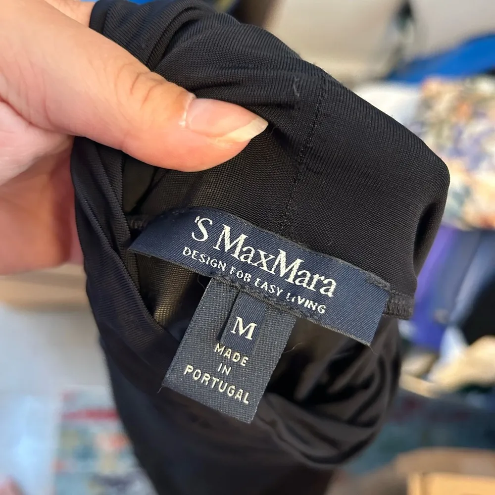 'S MaxMara Design For Easy Living Viscose Black Turtleneck - Image 2